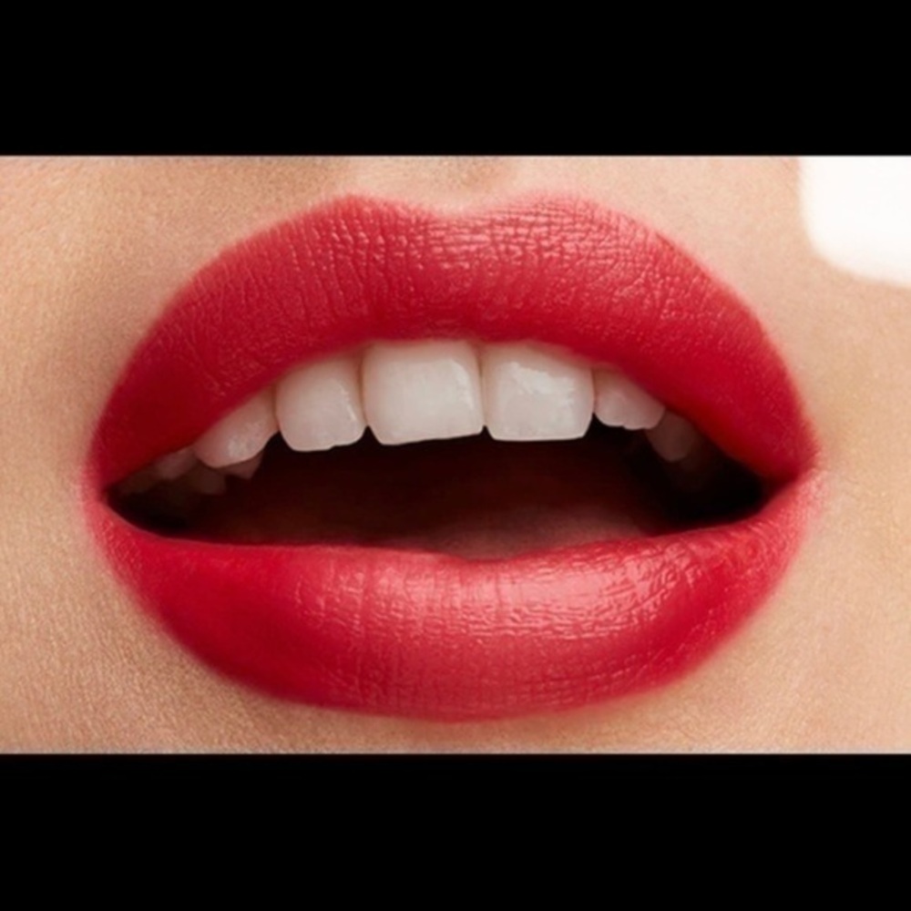 MAC-LUSTREGLASS SHEER-SHINE LIPSTICK-Cockney
